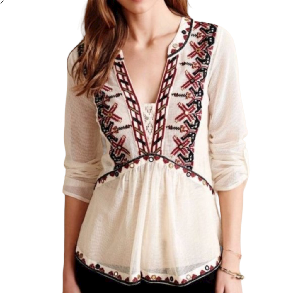 Anthropologie Akemi & Kin Women's Embroidered Boho Peasant Top Off-White Sz S
